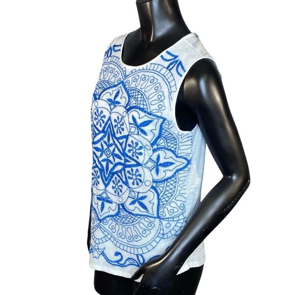 Lucky Brand NWT Sleeveless Embroidered Blouse Womens Size Medium Bohemian Style - Picture 2 of 6